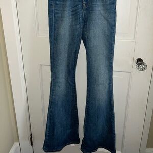 Hudson Holly High-Rise Flare Jean/Sandcastle/26